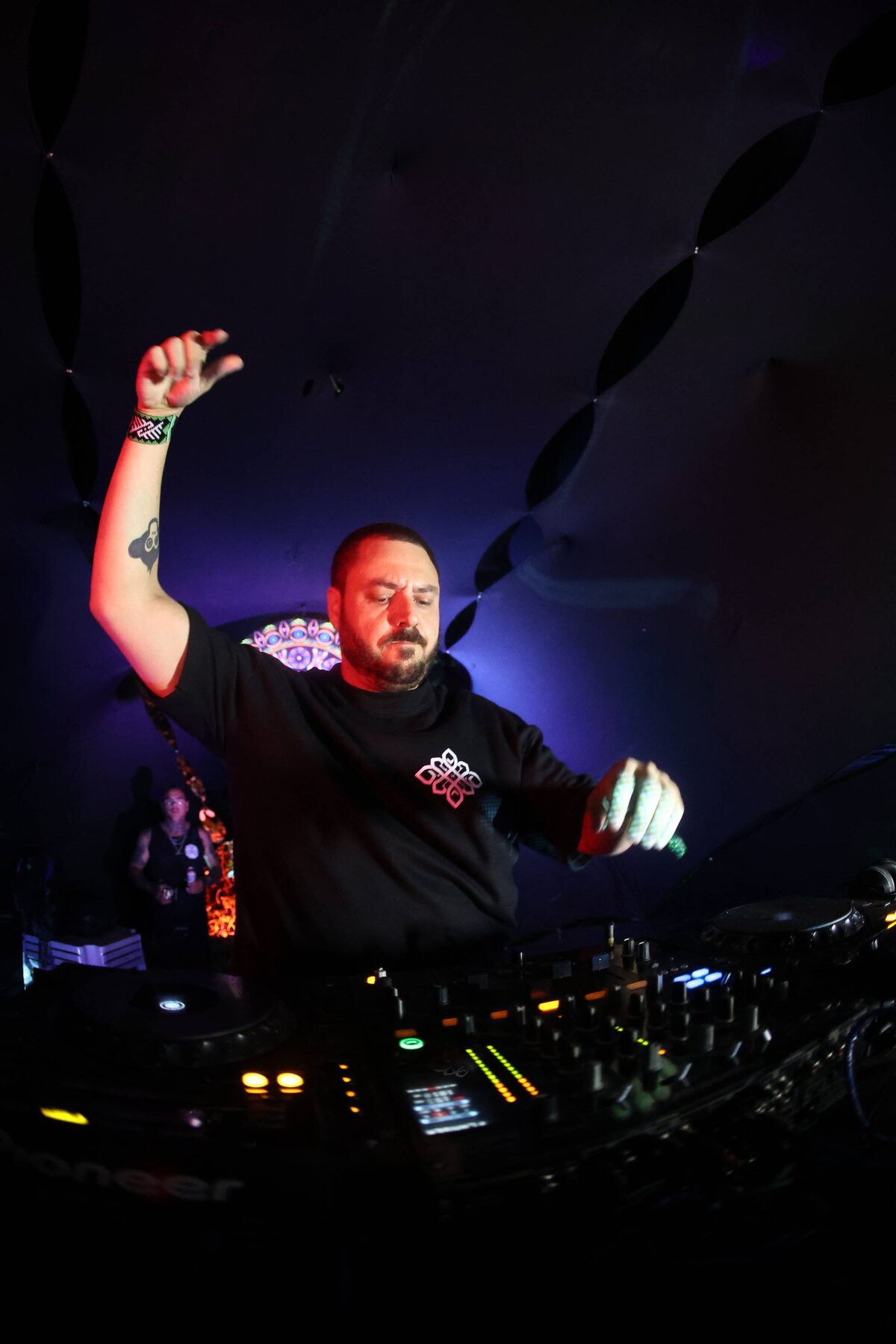Promotional photo of DJ Idemax