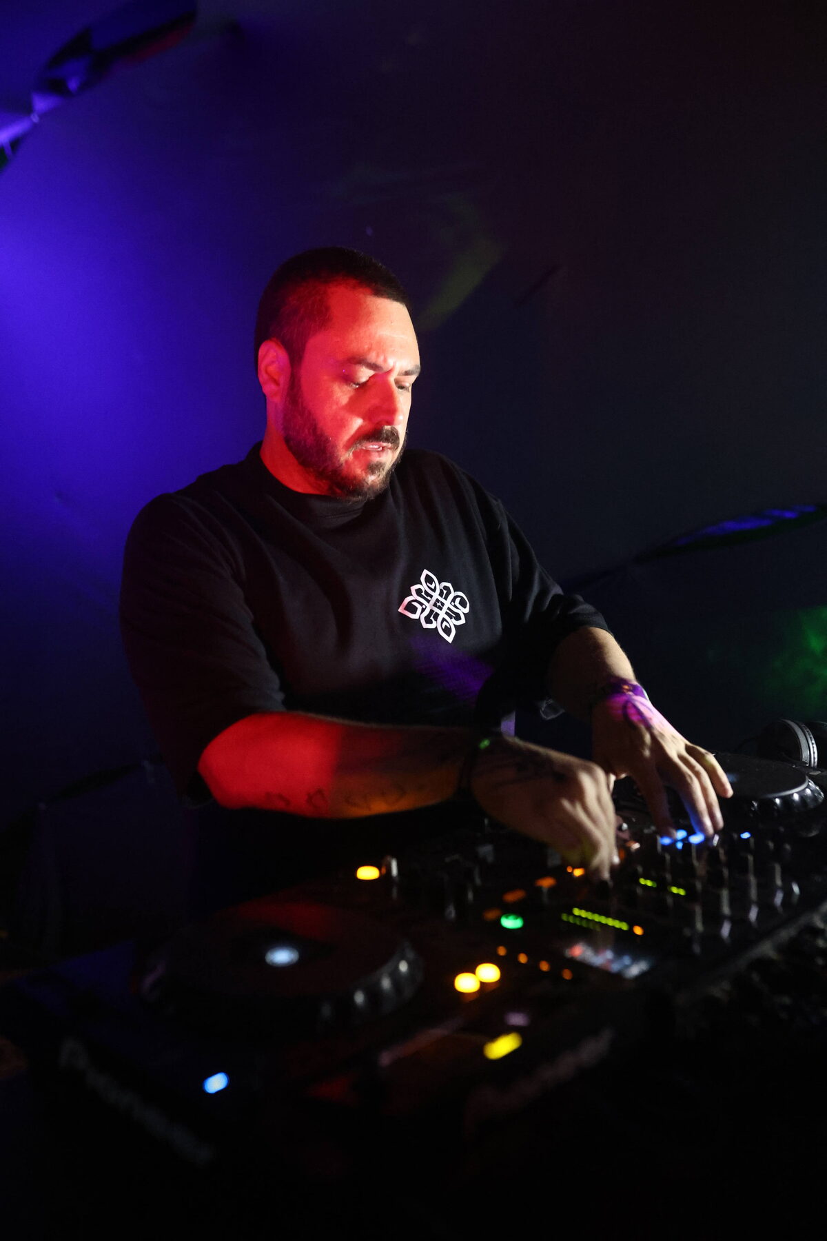 Promotional photo of DJ Idemax
